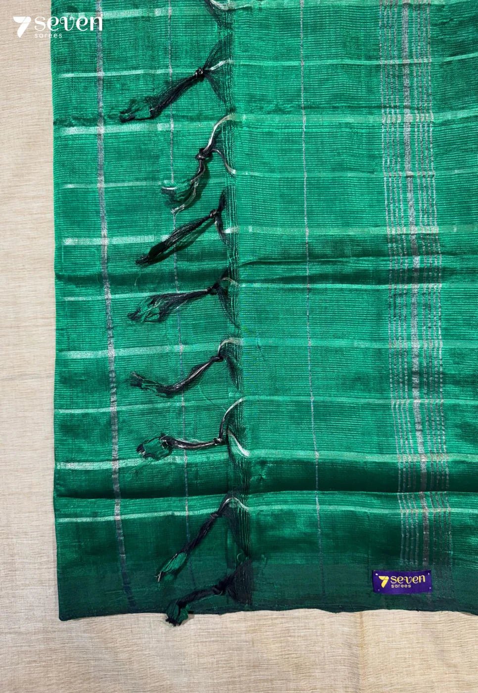 Can a Saree Be Worn Without a Petticoat? - Seven Sarees