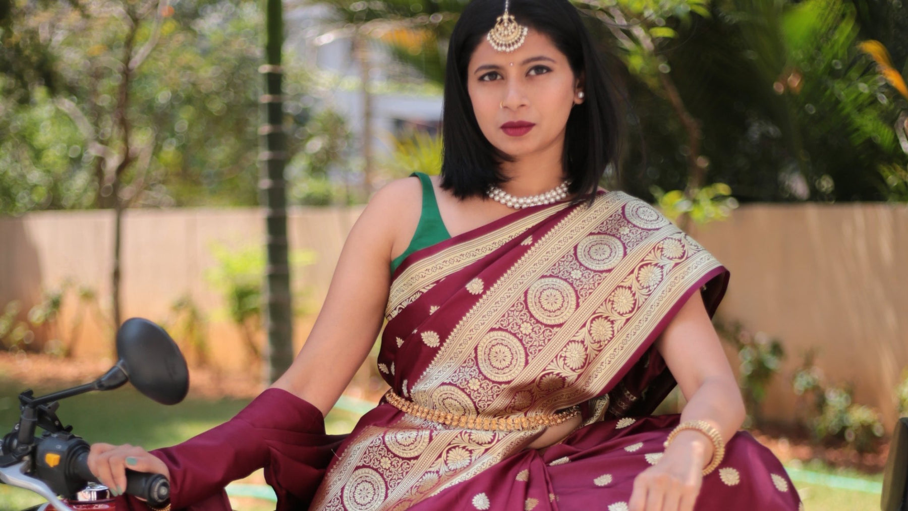 Seven ultimate saree accessorizing tips for not so desi naris - Seven Sarees