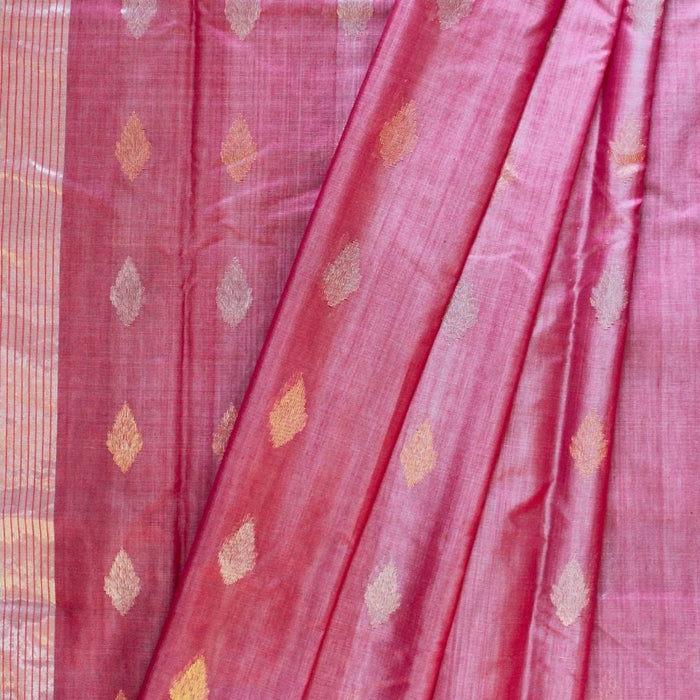 The 2026 Saree Style Guide: 10 Designs Every Elegant Wardrobe Should Have - Seven Sarees