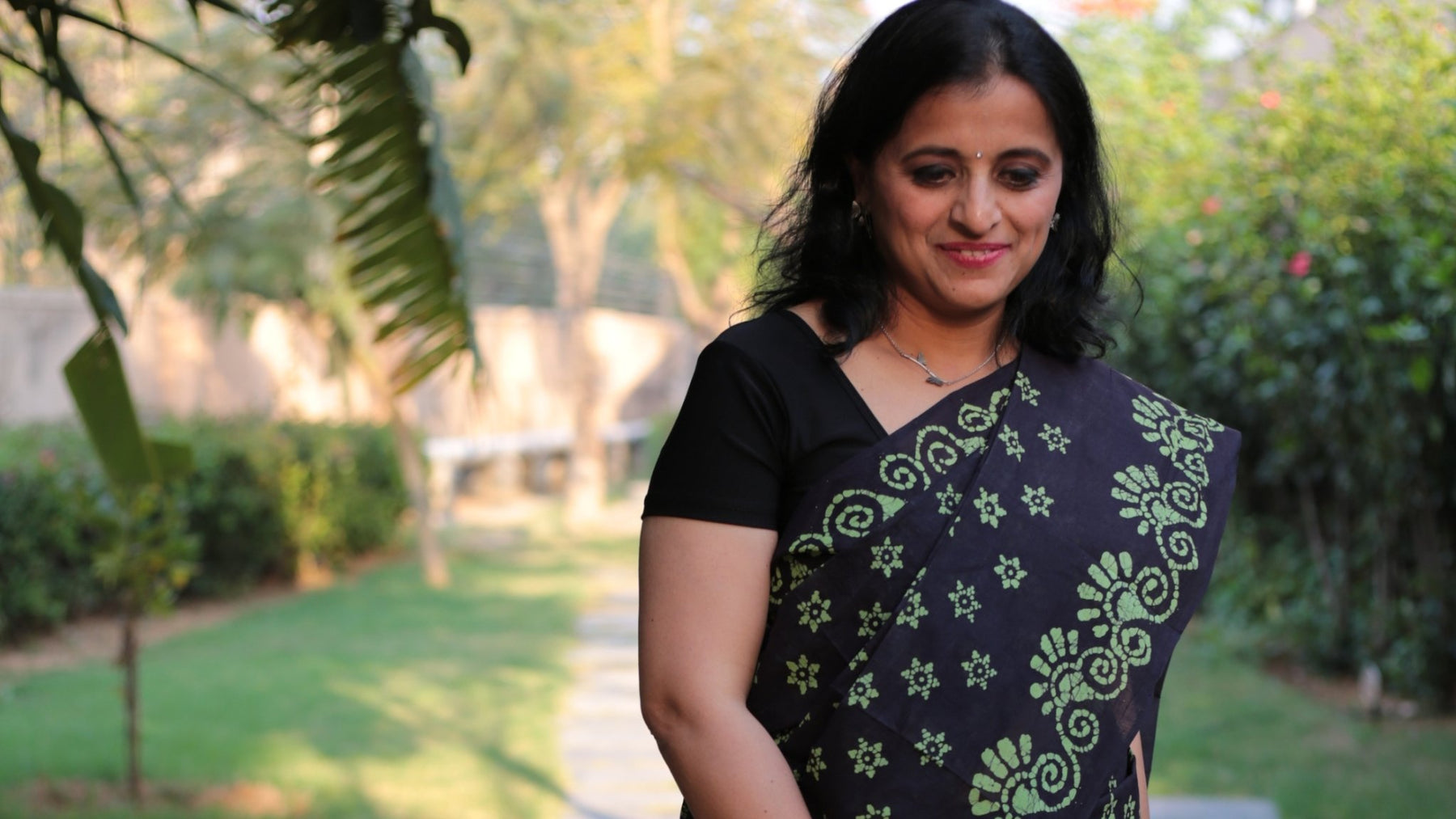 Time saving tips for when you wear a ready made blouse - Seven Sarees