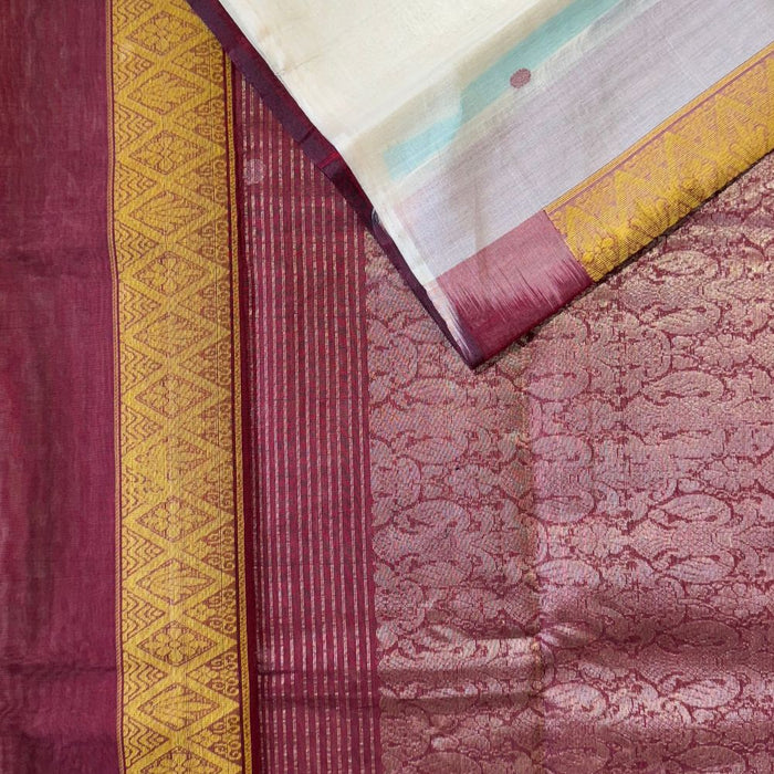 Which Saree Is Easy to Drape? - Seven Sarees