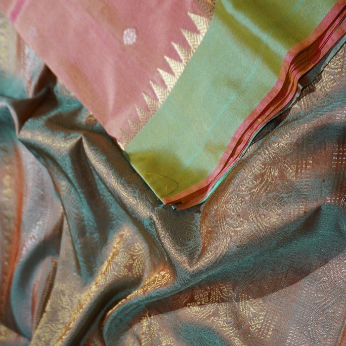 Why Is Saree Not Worn Over The Right Shoulder - Seven Sarees