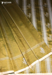 Chandrika Signature Seven Handloom Gold Bangalore Vegan Silk Saree - Seven Sarees - Saree - Seven Sarees