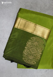 Paarvama Signature Seven Handloom Green Bangalore Pure Silk Saree|Silk Mark Certified - Seven Sarees - Saree - Seven Sarees