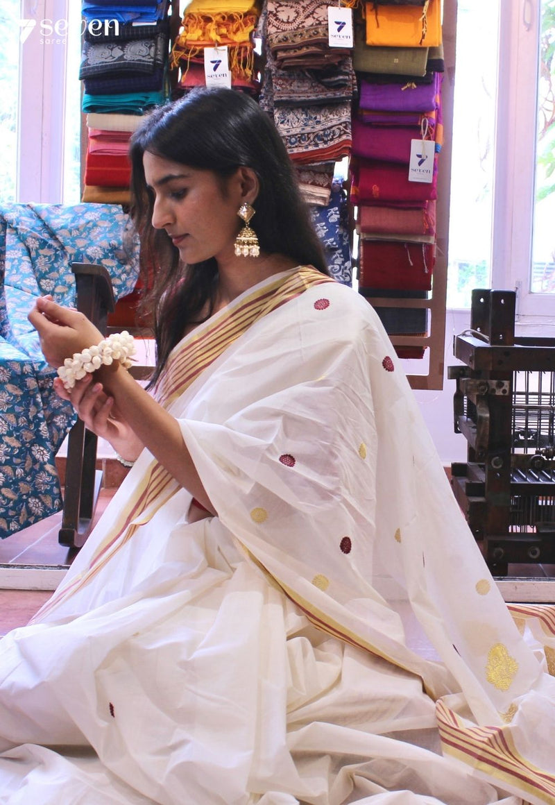 Swarnamalya - Paisely Pallu Signature Seven Handloom Off - White Kerala Cotton Saree - Seven Sarees - Saree - Seven Sarees