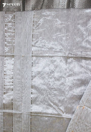 Tanushri Maheshwari Handloom Silver Silk Cotton Saree - Seven Sarees - Seven Sarees