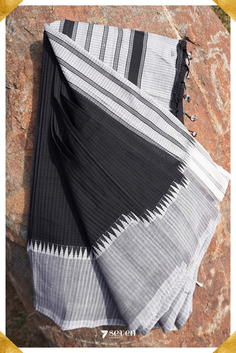 Prajna Mangalagiri Handloom Black/White Pure Cotton Saree - Seven Sarees - Saree - Seven Sarees