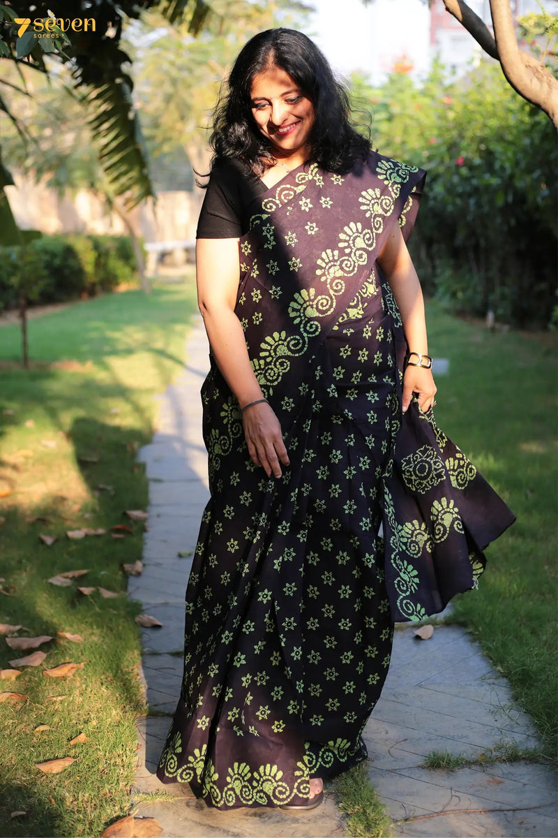 Rajam Madurai Black Pure Cotton Sungudi Saree - Seven Sarees - Saree - Seven Sarees